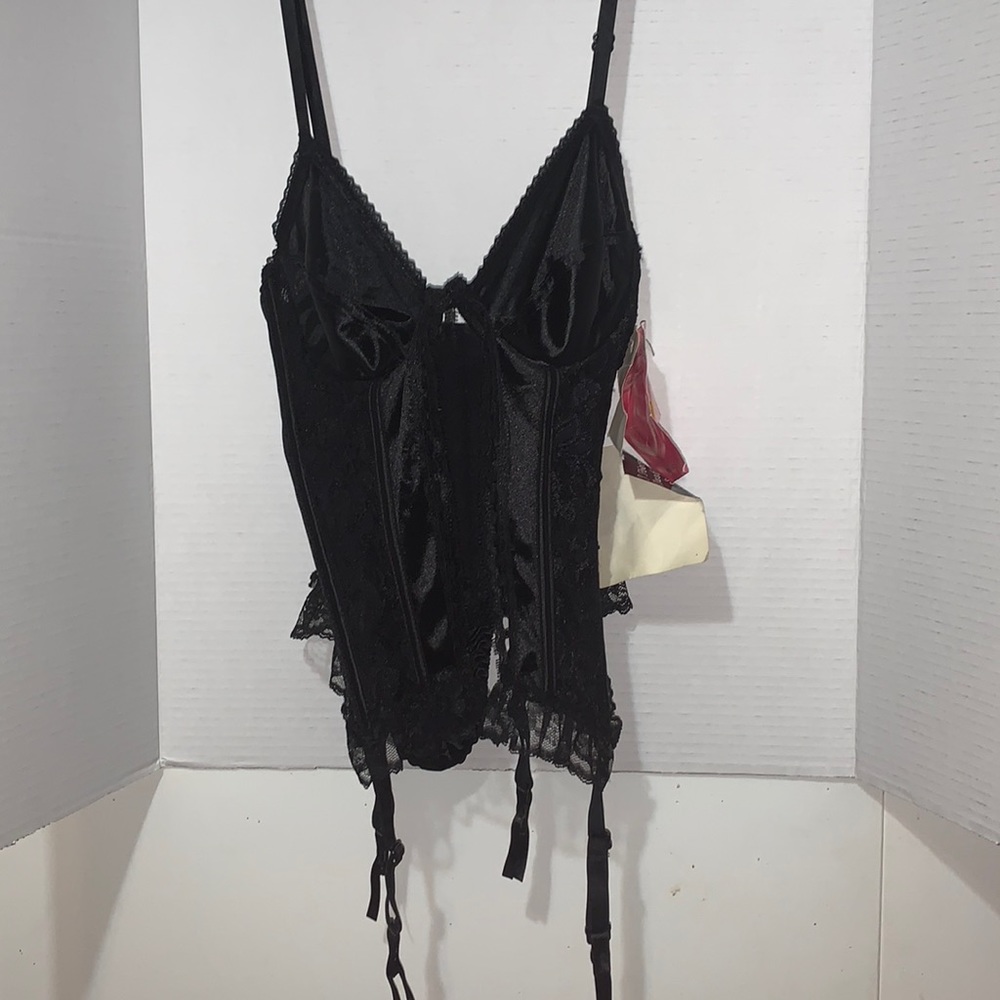 Seductive wear by cinema etoule